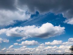 -人民防洪胜利纪念塔