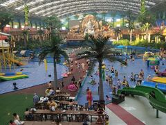 -沈阳龙润夏宫温泉水乐园