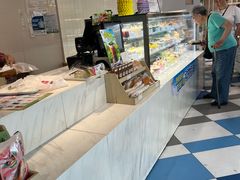 -85度C(生甜甜圈研究工坊·上海平凉店)