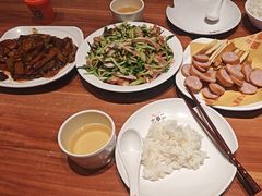 -六泰居·尔滨地标·东北菜(松北店)