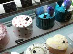 -焙丽拾光(麦凯乐直营店)