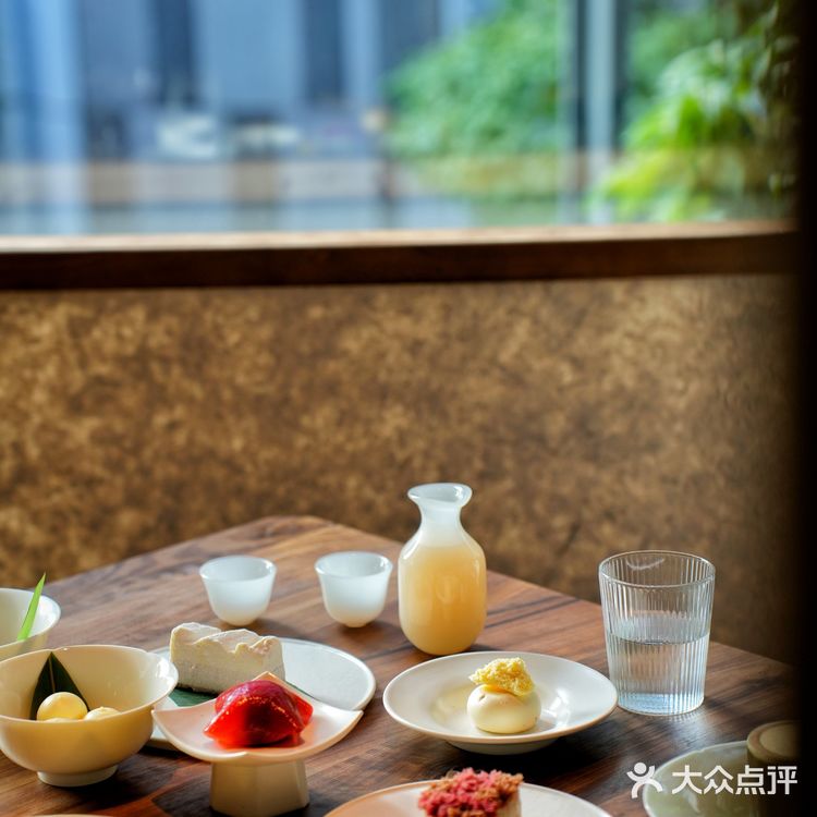 ​相识在第六年 终于，元古​落户深圳 ​一年四季为骨干