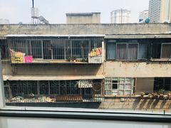 -如家云上四季连锁酒店(昆明东风广场地铁站店)