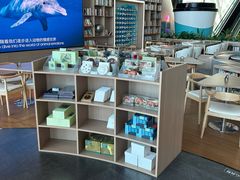 -抱抱地球咖啡馆(国家海洋博物馆店)