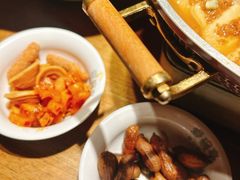 -爱碗亭·鲜炒湖南菜(壹城中心店)