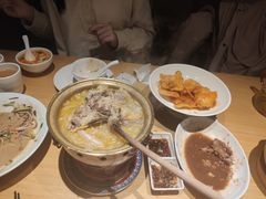 -关东小磨东北菜(上海长风大悦城店)