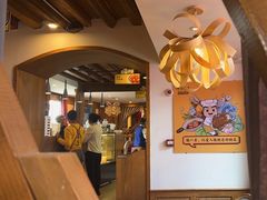 -隔壁老王·家常云南菜(花巷店)