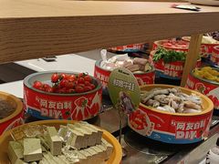 -龍歌自助小火锅(市南金茂湾店)