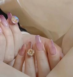 -悦指间美甲美睫