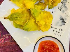金瓜花-刘姐啤酒鱼民族演艺餐厅(西街总店)