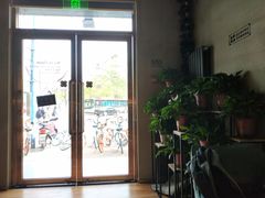 -ZING COFFEE 镜咖啡