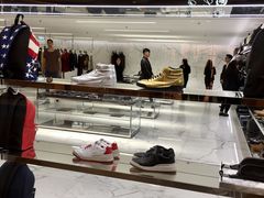 -SAINT LAURENT(海港城店)