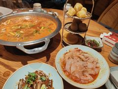 -老凯俚酸汤鱼(鸿通城店)
