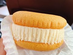 -好利来(八角店)