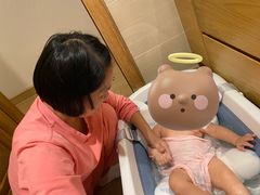 -爱的果实月嫂育婴师(世纪东方店)