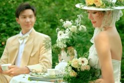 -莫兰迪婚纱摄影