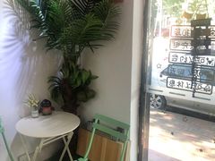 -津椰本·海南正宗椰奶清补凉(店一店)
