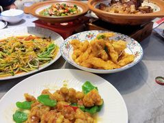 -老码头黑皮肘子锅包肉熏酱水饺(文政街店)