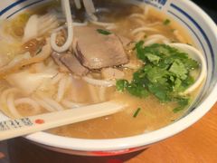 -鑫花溪牛肉米粉(广电传媒店)