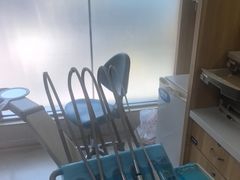 -上海仁爱医院口腔科 · 种植