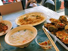 -覃记海鲜美食餐厅