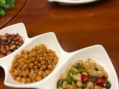 -壹号院音乐餐厅•烤全羊•新疆菜(浐灞店)