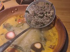 -洱火云南酸菜牛肉火锅(石景山当代商城店)