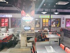 -马路牙子烧烤音乐酒馆(望京店)