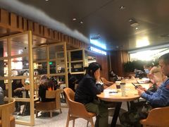大堂-星巴克臻选(国贸商城首店)