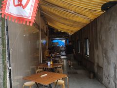 门面-沪西老弄堂面馆(定西路店)