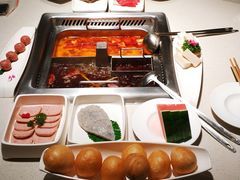 -海底捞火锅鲜切牛肉主题店(长寿路店)