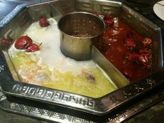 鸳鸯锅底-佬土鹅肠火锅(解放路店)