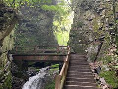 -藏龙百瀑风景区