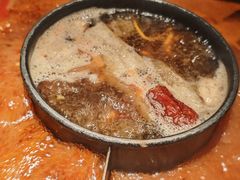 -老牌坊云南鱼豆花火锅(哈西万达店)