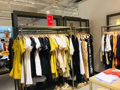 -URBAN REVIVO(北京斯普瑞斯奥特莱斯店)