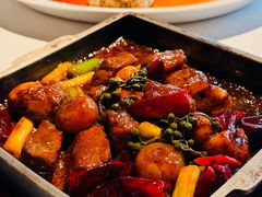 石锅花椒牛小排-新荣记(建国门外大街店)
