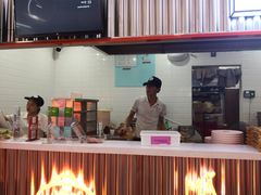 -麻小劲菌汤麻辣烫(体育西路店)