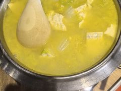 -东口码头·烧鸽子·鱼头泡饼·地方菜(金鹰悦城店)