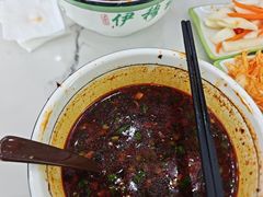 -伊穆祥牛肉面总店·清真