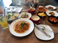 -必胜客(WOW中央公园店)