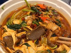 -七欣天香辣蟹火锅(上海银亿滨江店)