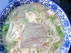 -陇上全荟兰州传统牛肉面(延吉路店)