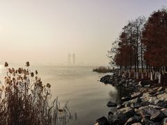 -滴水湖