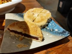 经典玫瑰鲜花饼-茶花妹子云南餐厅(传媒大学店)