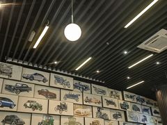 -汽车博物馆主题餐厅