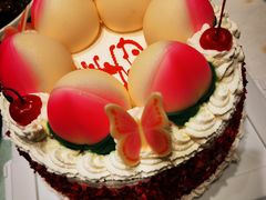 -红宝石·鲜奶小方·海派西点房(控江店)