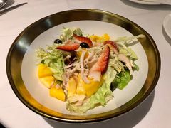 烟熏鸡胸芒果沙拉与蜂蜜柠檬黄油-哈布斯扒房(华发商都店)