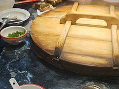 -鱼窝棚柴火铁锅炖(富山屯店)