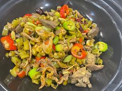 -李记社区家常菜馆(金秋千秋别墅花园店)