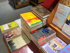 -西西弗书店&矢量咖啡(凯德晶萃广场店)